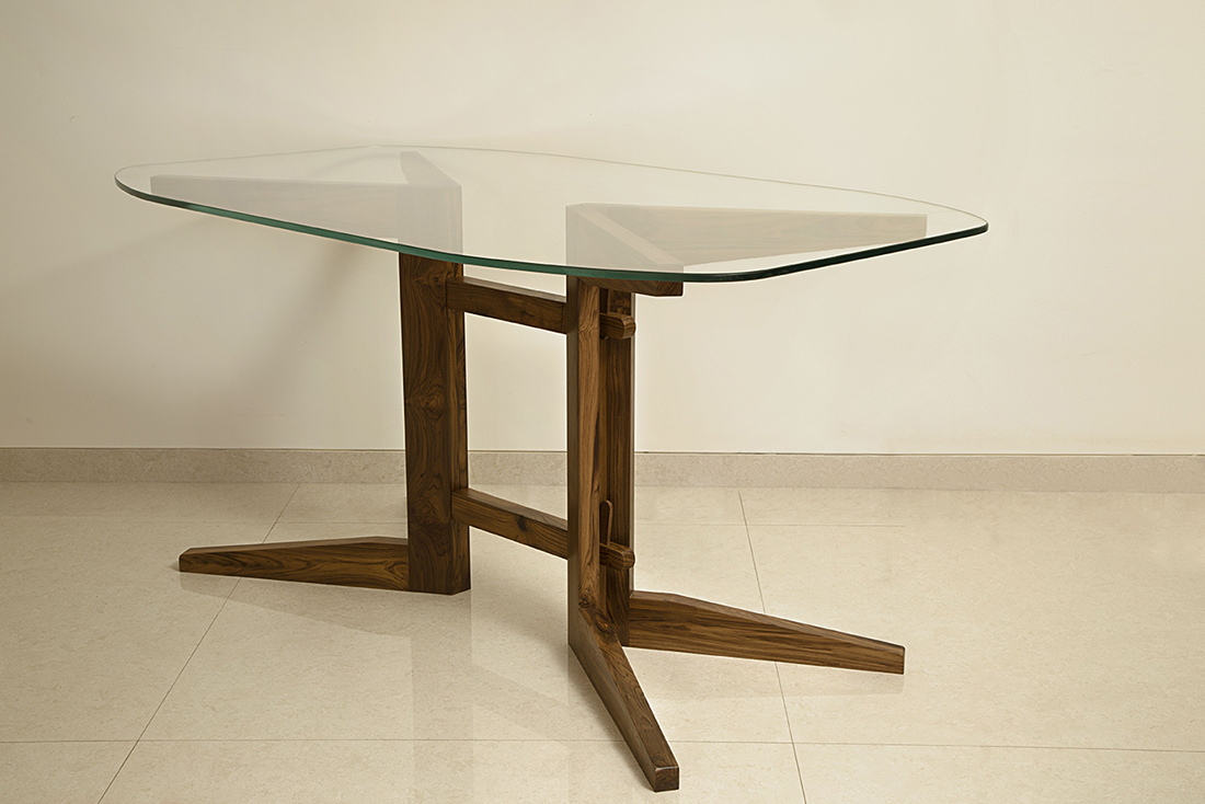 GT2-Dining-Table