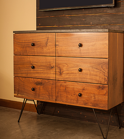 WH1 Chest of Drawers